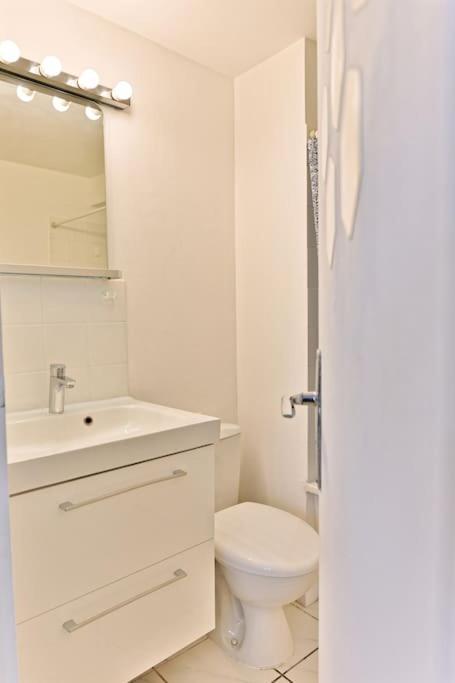Appartement Proche Canal Saint Martin Paříž Exteriér fotografie